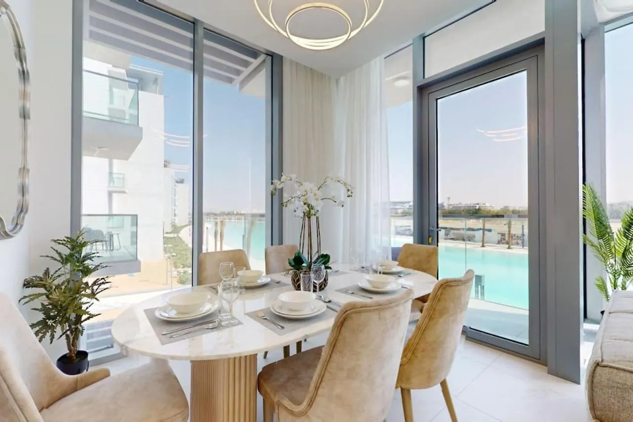 Residence 21 - Idyllic Two Bedroom Dubai Apartment
