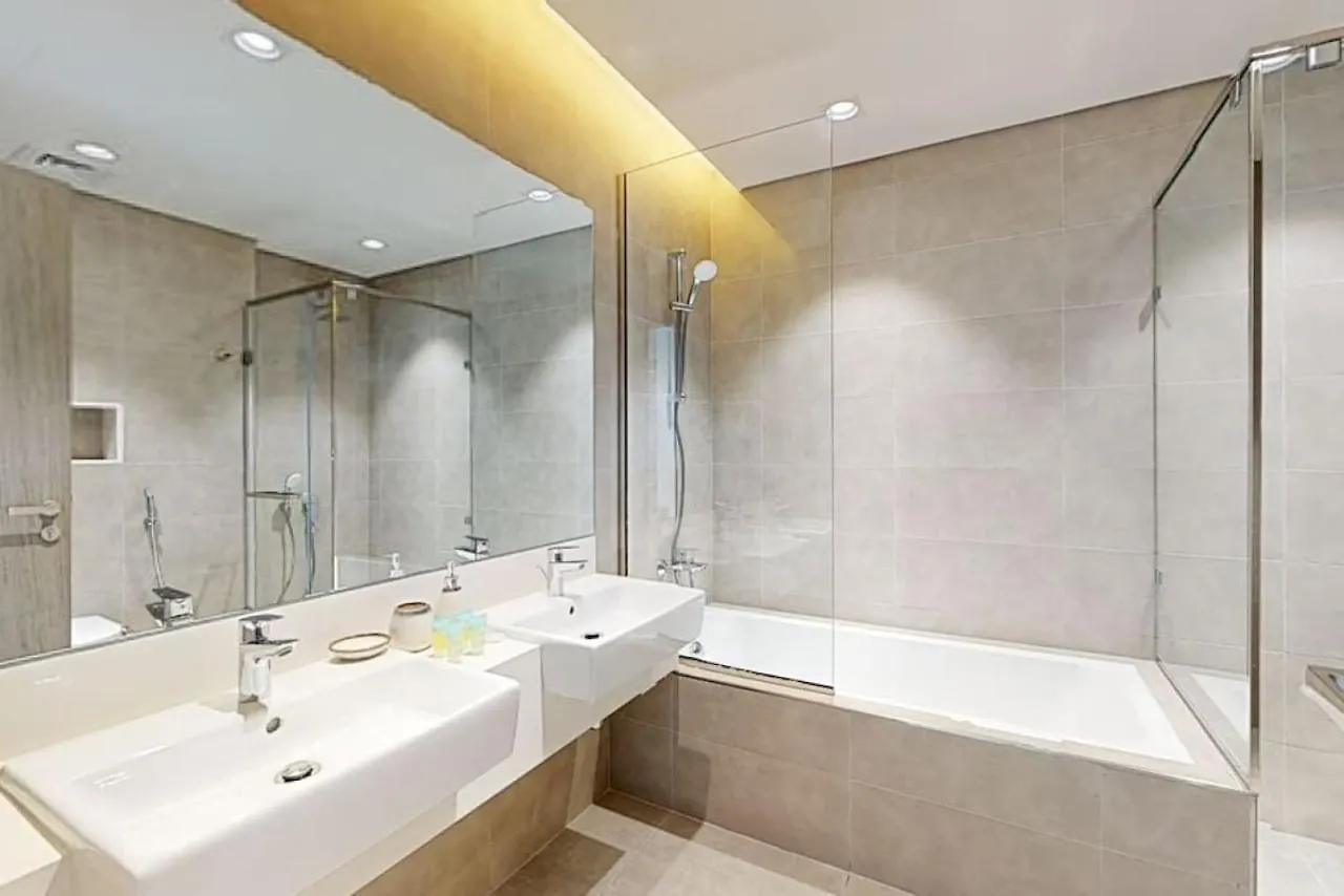 Residence 21 - Idyllic Two Bedroom Dubai